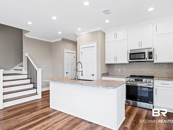 5th image of 20309 La Savane Dr