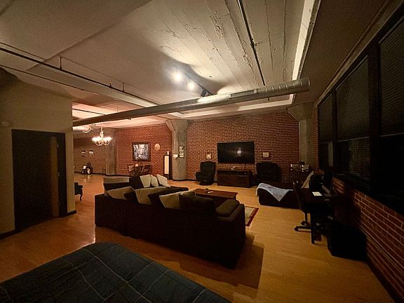 3rd image of 1620 Lucas Ave APT 405