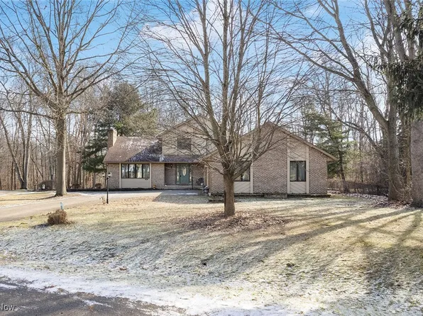 2141 Nolt Dr, Akron, OH 44312