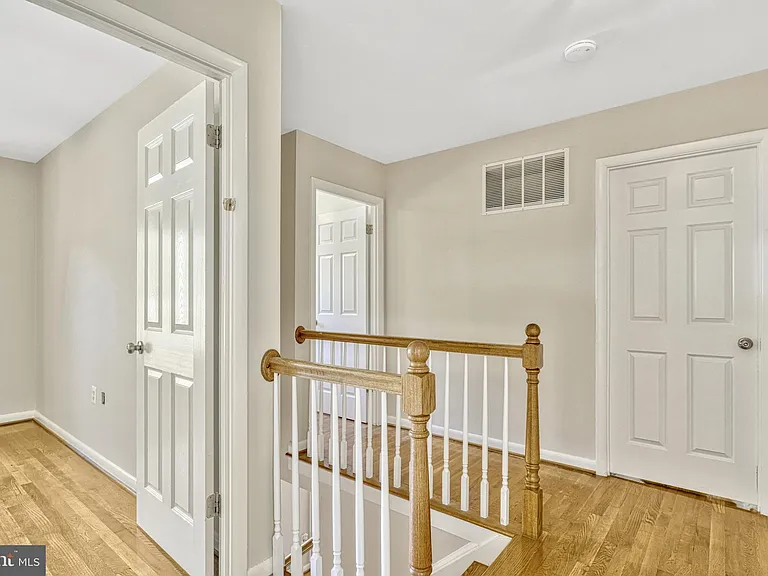 5021 Fleming Dr — Photo 31