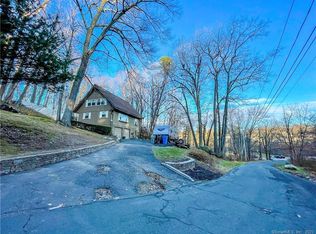 112 Ambler Rd, Bristol, CT 06010