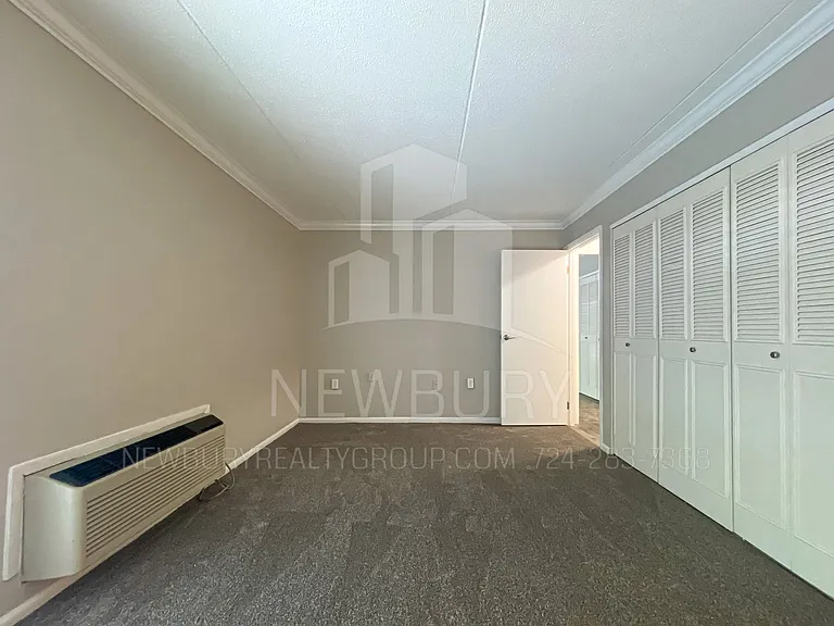 530 N Main Street - The Townhouse. — Photo 135