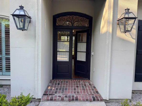 15749 Parkside Ct, Baton Rouge, LA 70817