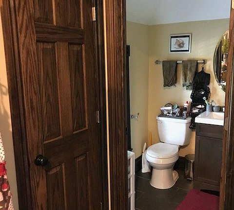 5th image of 4305 Trumbull St #2S