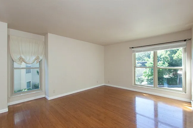 2055 Ascot Dr #107 — Photo 12