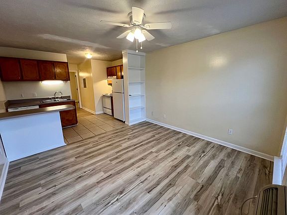 3rd image of 2124 Doctor Martin Luther King Jr Blvd APT C25