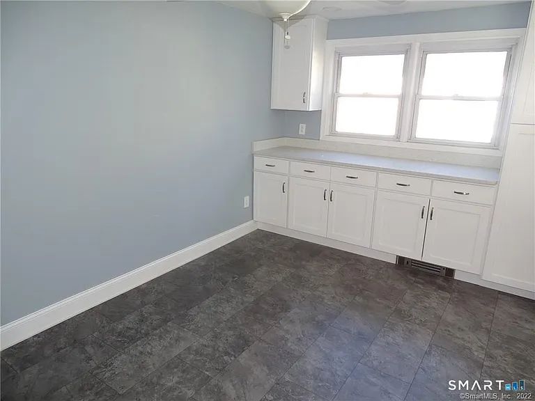 15 Bayshore Dr — Photo 12