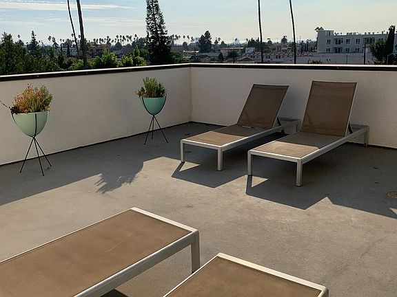 5th image of 5727 La Mirada Ave #406