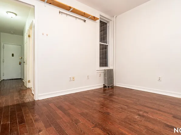 355 Stockholm Street image 17 of 20