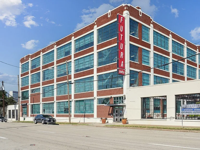 Deep Ellum Lofts — Photo 24