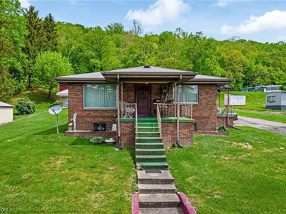 3rd image of 57756 Valley Dr #57760