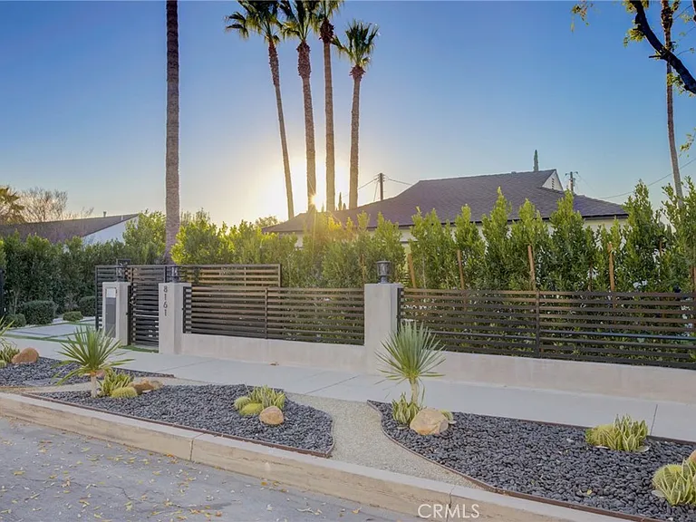 8161 Encino Ave — Photo 18