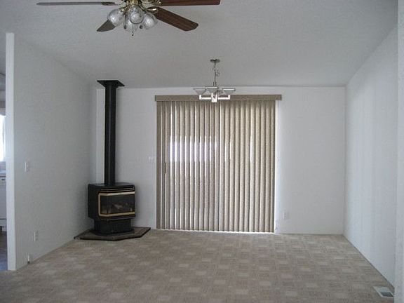 3rd image of 14604 N Sharpsburg Ln