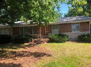 1349 Lang Dr, Saint Louis, MO 63135