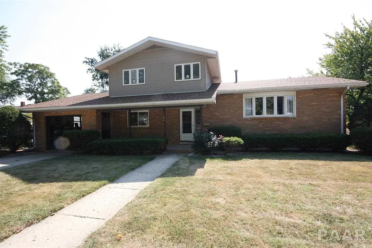 1504 E Northcrest Ave photo 1