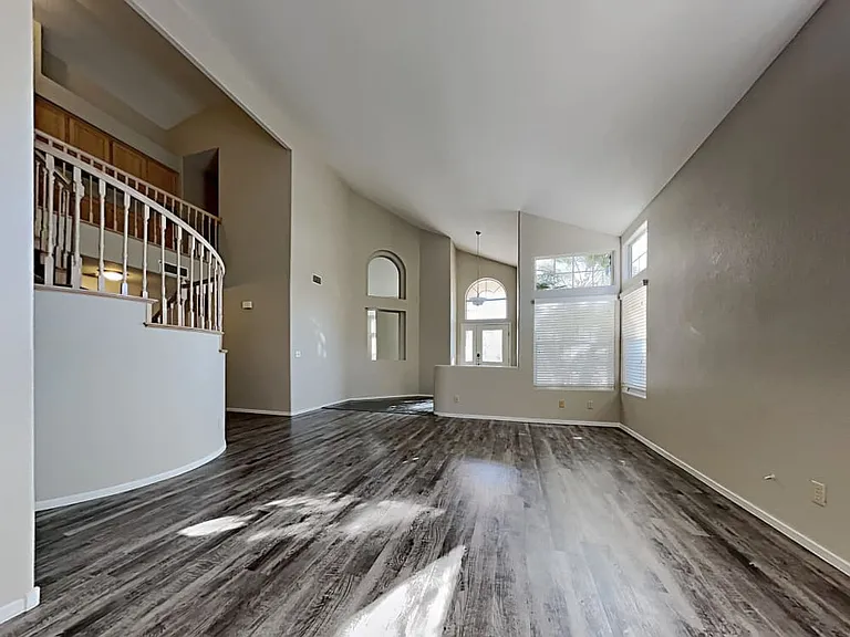 2300 Loggerhead Rd — Photo 2