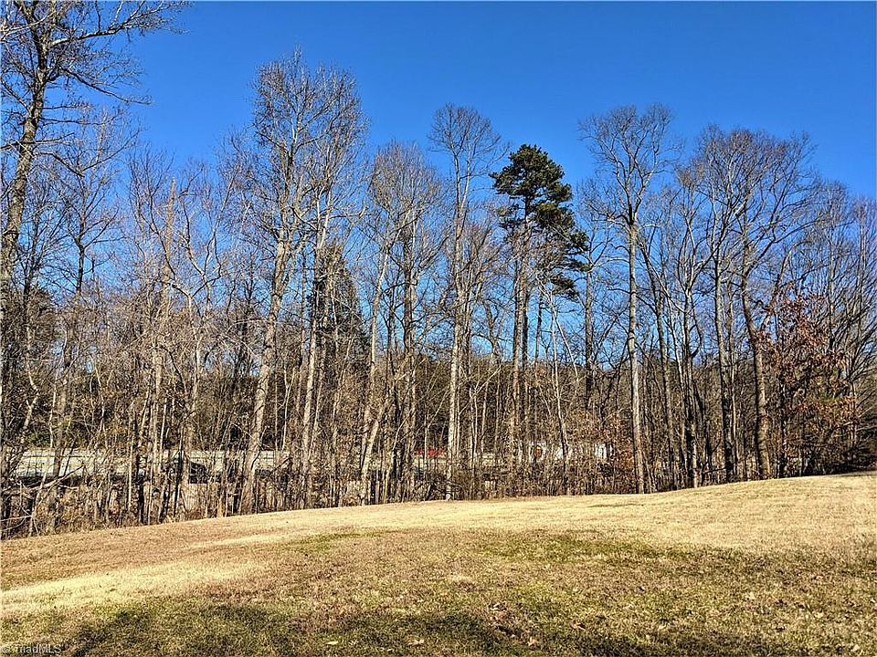 1st image of 3800 Friendly Acres Dr