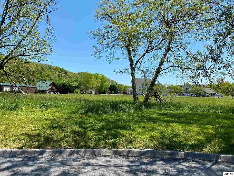 1st image of 17 Broad River Ln Lot 17