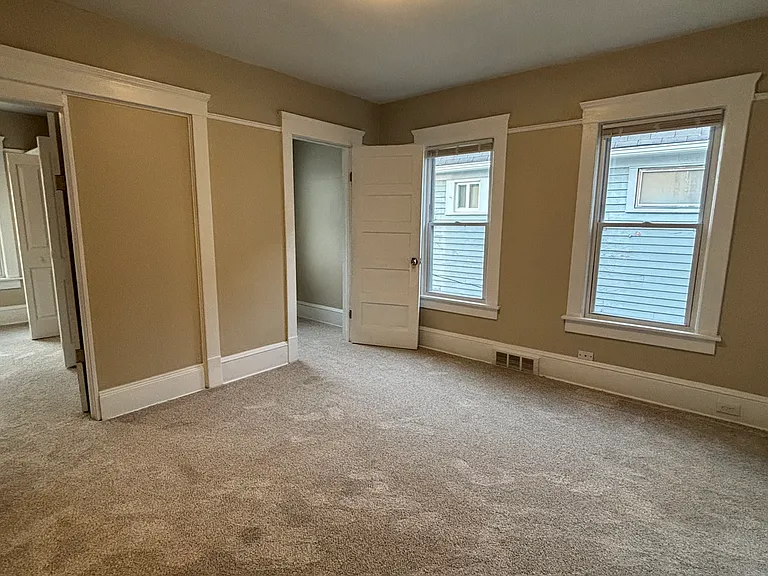 2303 Althen Ave #UP — Photo 9