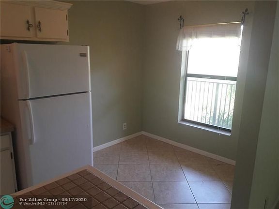 5th image of 5510 Courtyard Dr #5510