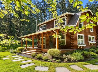 4027 Lytle Rd NE, Bainbridge Island, WA 98110