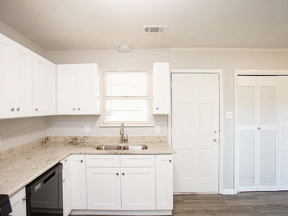 5th image of 7317 Valley Dr