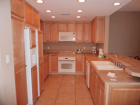 3rd image of 3 Portofino Dr Suite 706