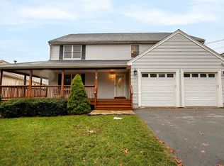 5 Sampson Ave, Swampscott, MA 01907