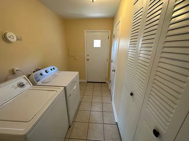 1506 McKool Ave — Photo 4