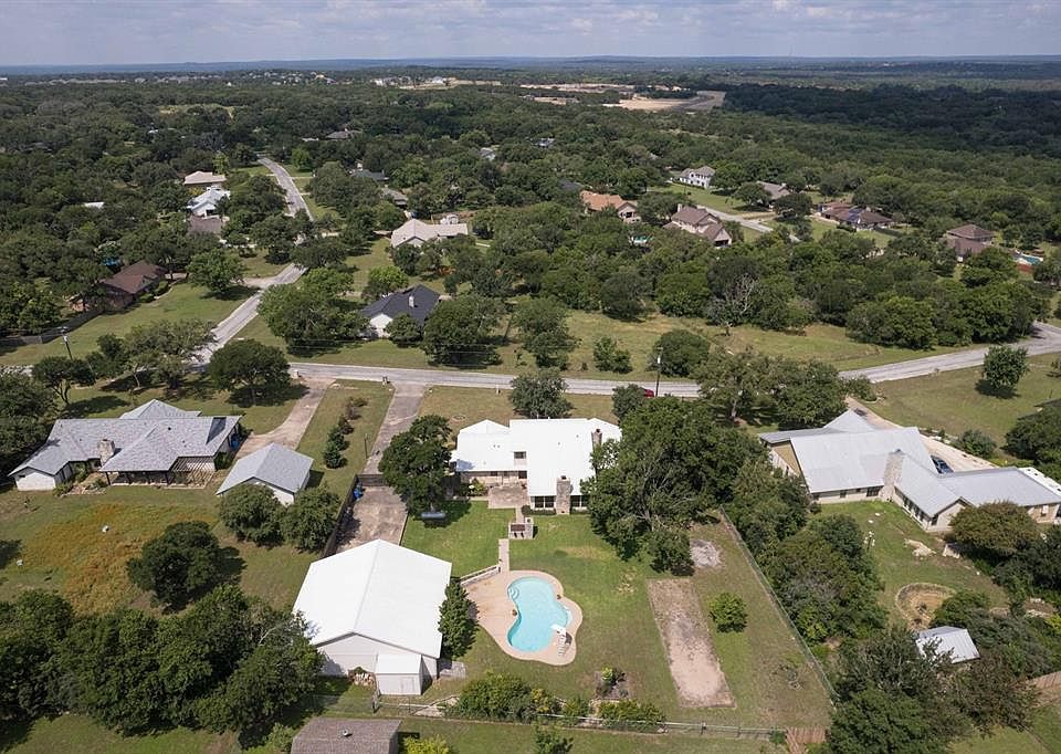 318 Juniper Dr, Mountain City, TX 78610 MLS 5495691 Zillow