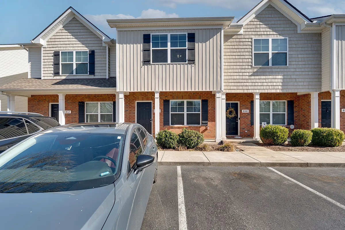 Building Photo - 810 Staten Dr