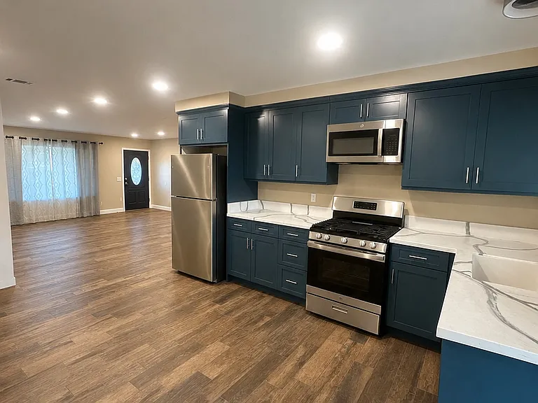 Ellery Dr — Photo 1