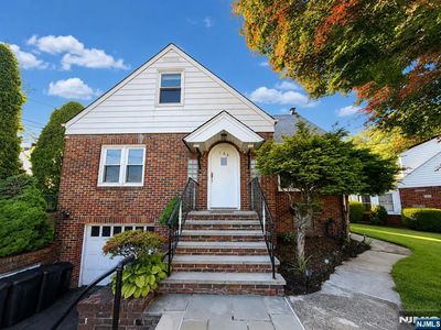 165 Oak Grove Avenue, Hasbrouck Heights, NJ, 07604