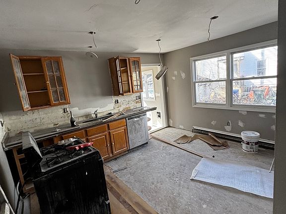 3rd image of 157 Anson Street