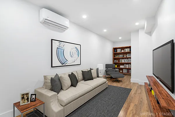 Rented by Compass | media 19