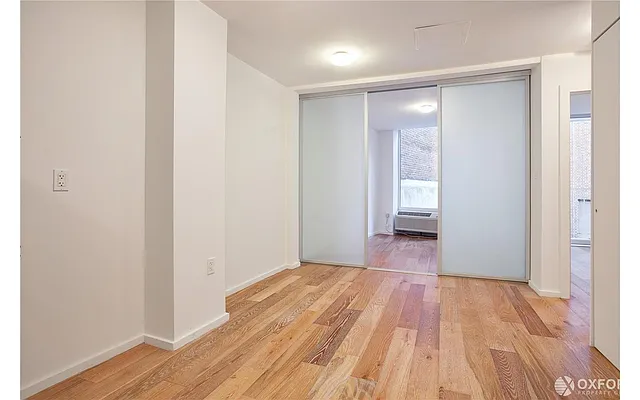 Rented by Oxford Property Group | media 32