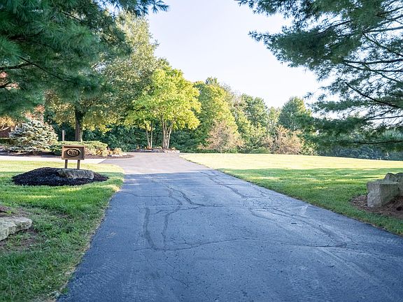 4th image of 7601 Perry Rd