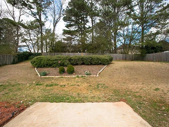 4th image of 1504 Watercrest Cir