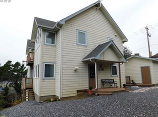 235 9th St, Pt Orford, OR 97465