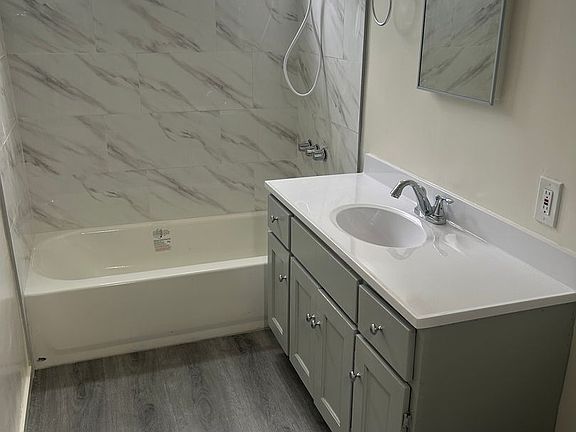 5th image of 3409 W 104th St APT 6