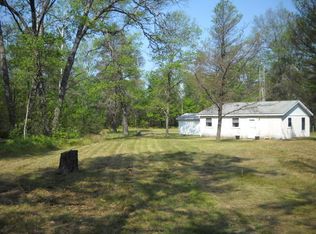 3700 Clinton Dr, Lewiston, MI 49756