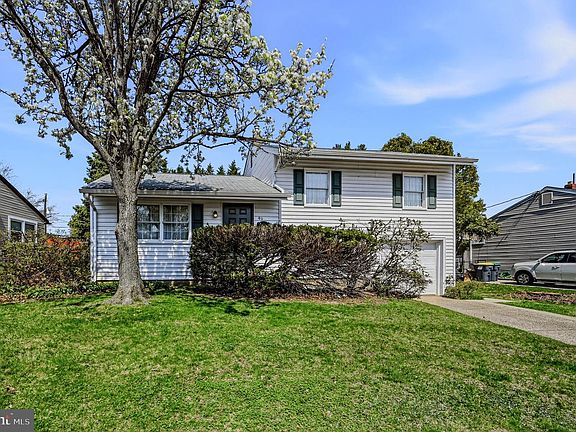 4th image of 49 E Avon Dr