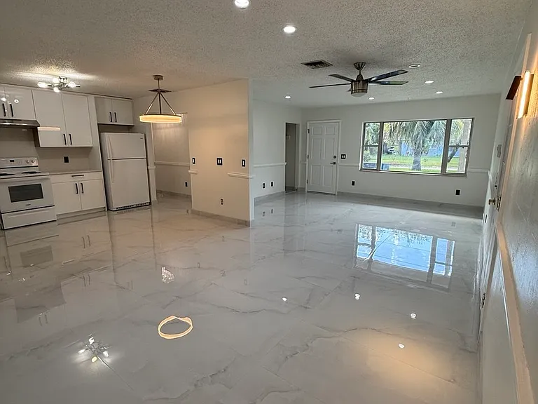 4519 Mills Ct — Photo 6
