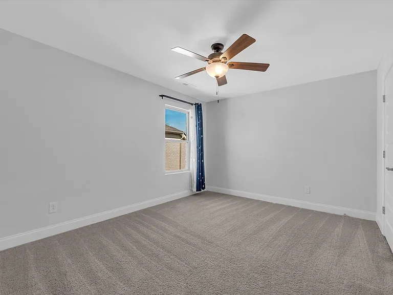 1121 Carlisle Pl — Photo 39