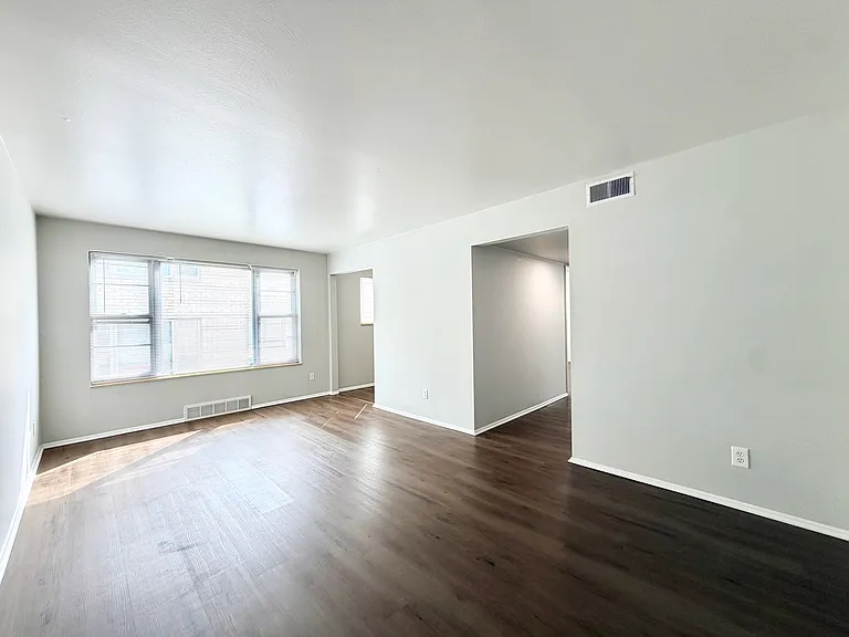 7422 Gravois Ave #1C — Photo 4