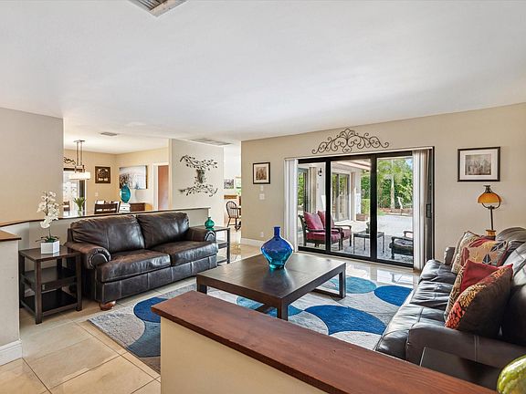 4th image of 1223 NW 111th Avenue