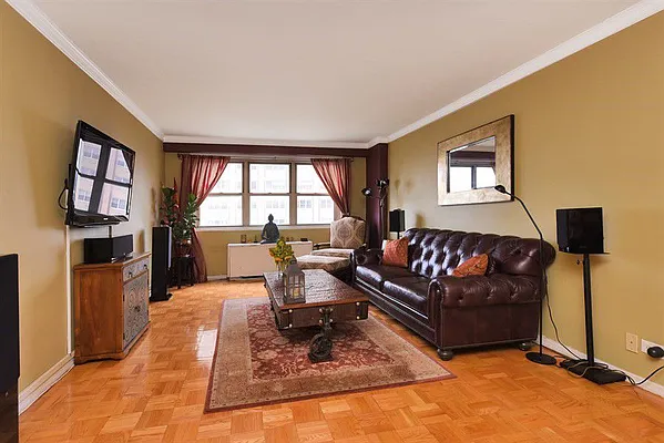 Sold by Century 21 Benjamin Realty | media 13