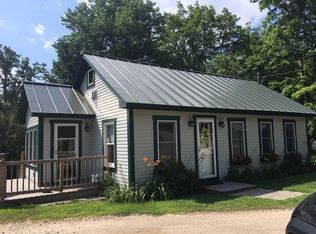 8 Madison Ave, Holderness, NH 03245