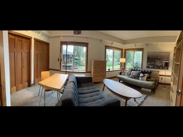 10926 W Lake Joy Dr NE #2, Carnation, WA 98014