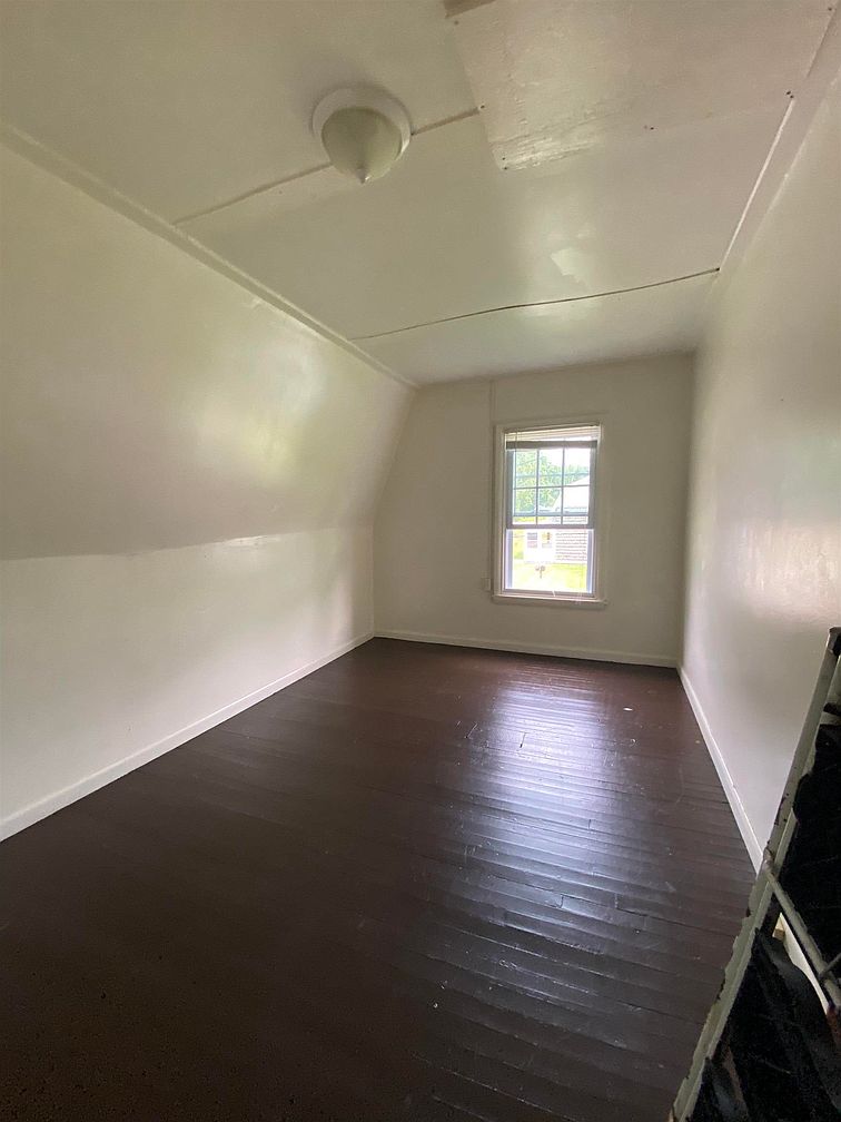 c. 1930 Cute Country Home For Sale in Mineville, NY. 79,900 Sold